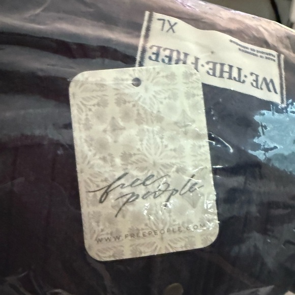 Free People We The Free Hope POINTELLE Henley Charcoal Black Top NWT M L XL - Picture 8 of 15